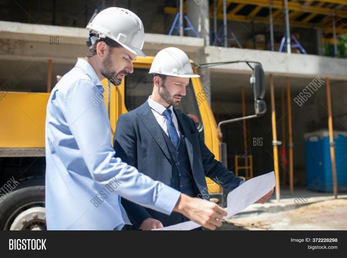 Supervisor elnur depositphotos