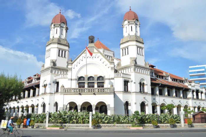 Bangunan bersejarah semarang