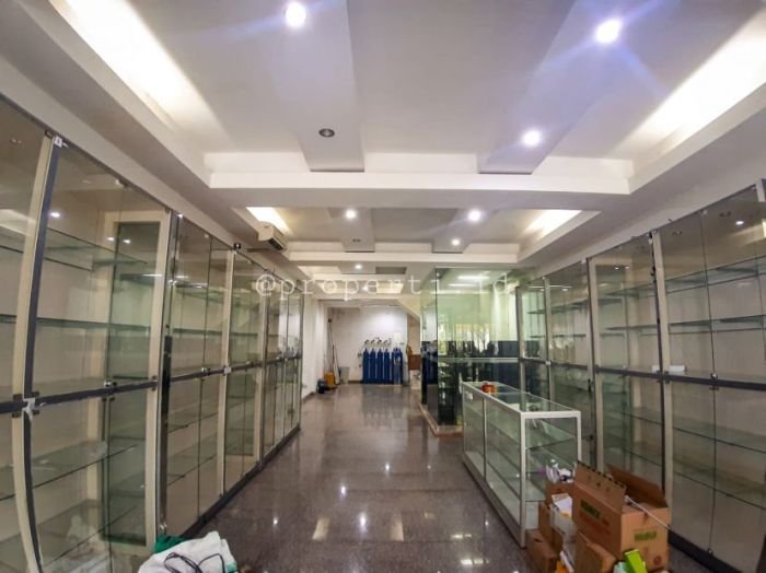 Toko bangunan mulyosari