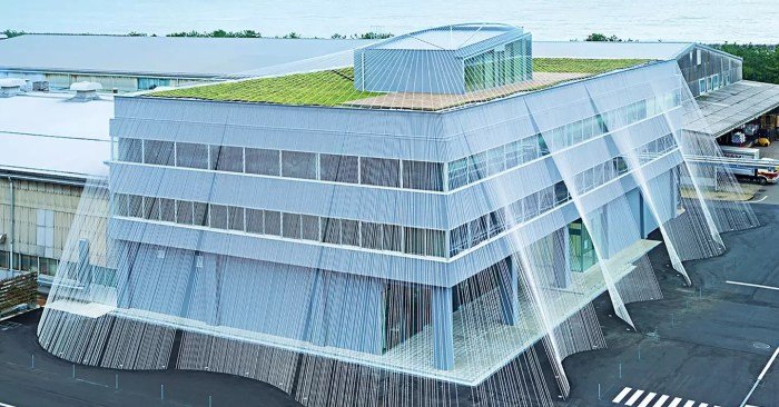 Earthquake resistant buildings seismic earthquakes pointing concrete construct advantages disadvantages lesson