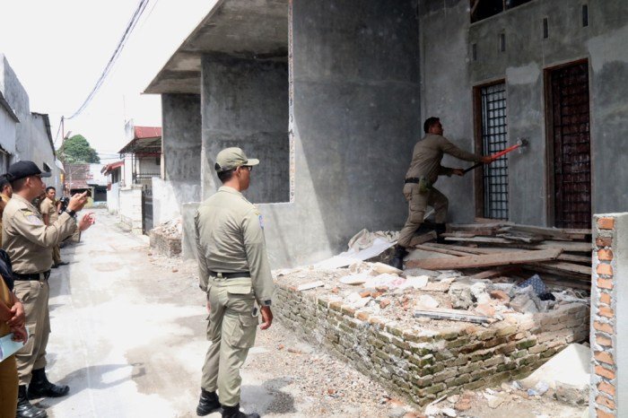 Depo bangunan medan