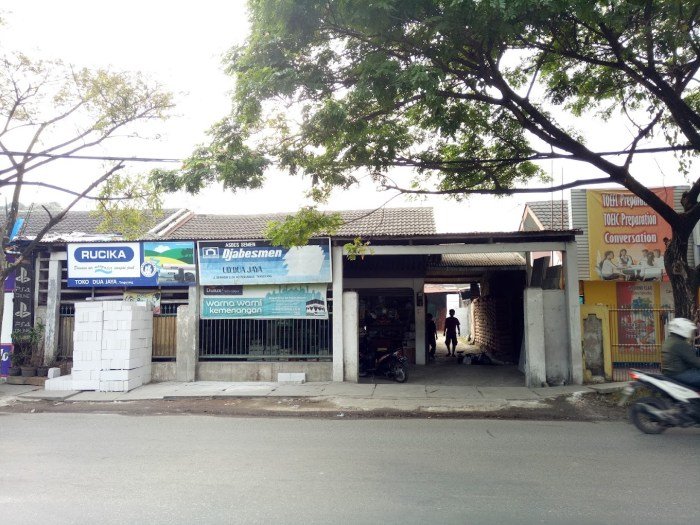 Toko bangunan mojoagung