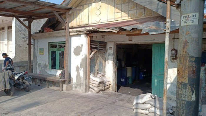 Bangunan toko jogja sleman bahan grosir semen lengkap kayu besi dll pasir daerah