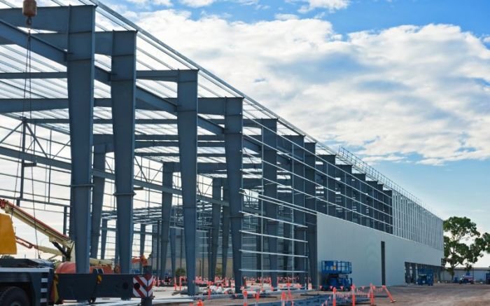 Proyek konstruksi bangunan industri