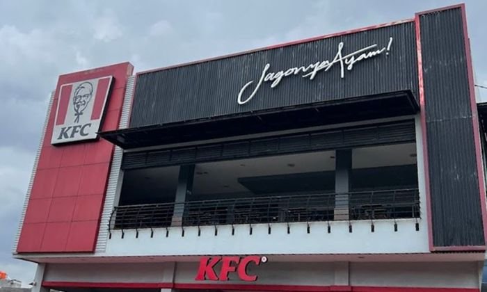 Depo bangunan jatiwaringin