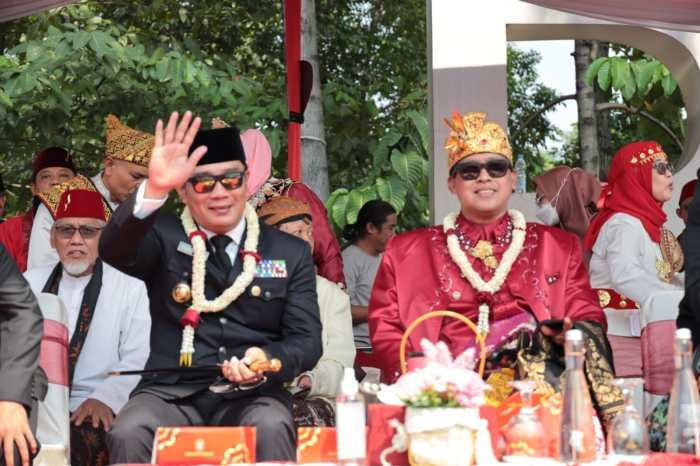 Depo bangunan pondok gede