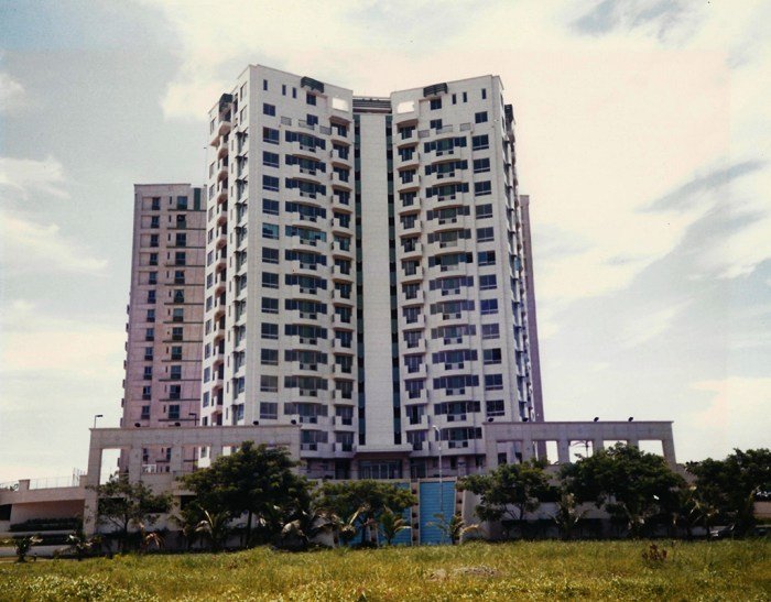 Tangga bangunan bertingkat