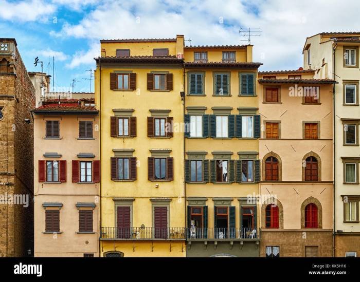 Italian buildings old facades beautiful stock piazza signoria della alamy