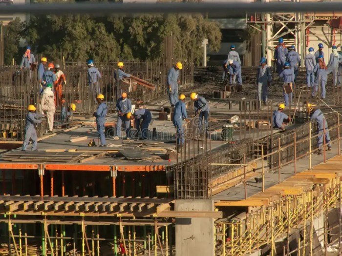Luas bangunan di samping adalah