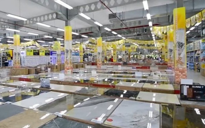 Pt caturkarda depo bangunan tbk