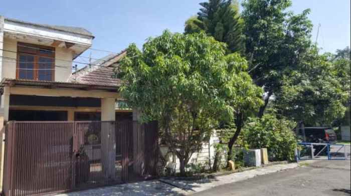 Depo bangunan kedung baruk