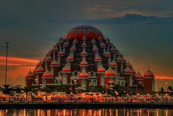 Struktur bangunan yang dirancang oleh ridwan kamil