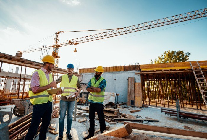 Labour construction workers india laws compliance associated industries problems ly bit source