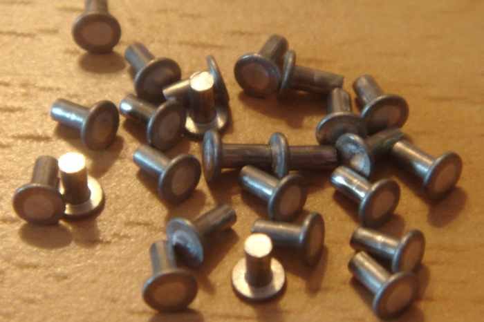 Harga tang rivet di toko bangunan