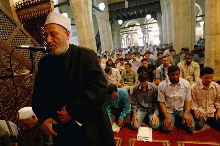 Bangunan masjid yang merupakan hasil akulturasi memiliki ciri ciri