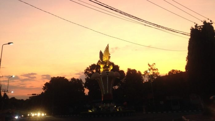 Toko bangunan singaraja