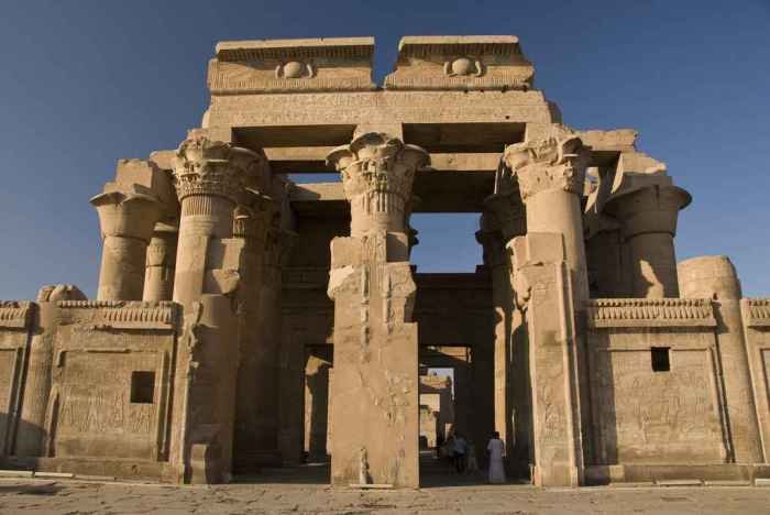 Egyptian architecture revival theatre dekalb illinois buildings famous theater attractions list metaweb gnu documentation license fb deco choose board building
