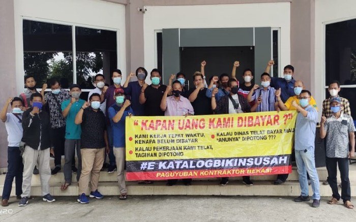 Bekasi kontraktor paket ratusan pemkab pekerjaan lingkungan jalan desak bayar inews membayar mendesak paguyuban Bekasi kontraktor paket ratusan pemkab pekerjaan lingkungan jalan desak bayar inews membayar mendesak paguyuban