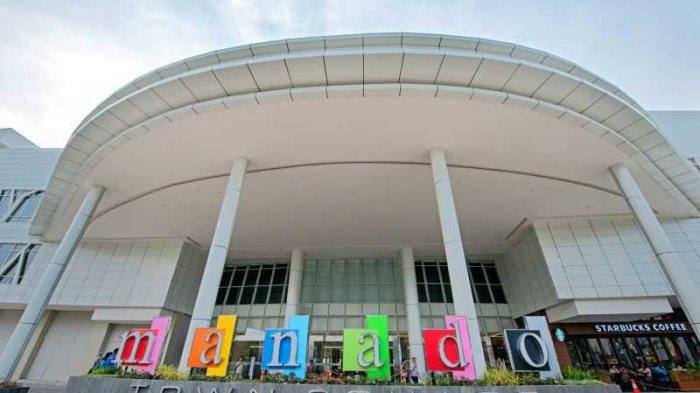 Plaza bangunan manado