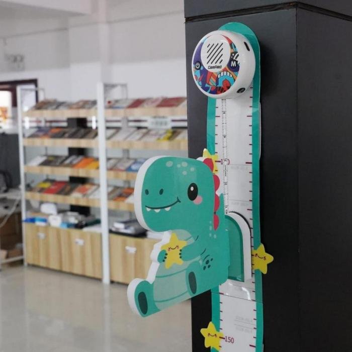 Measure retractable