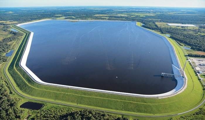 Bangunan luas tempat penyimpanan air