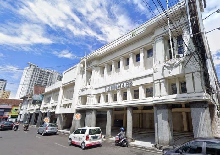 Bangunan mart bandung