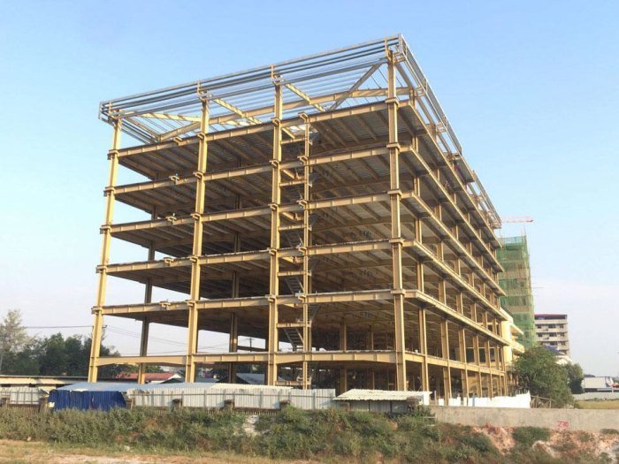 Structures buildings steel building modern irregular architecture stainless frank gehry architectural hadid zaha seismic evaluation disney concert metal examples materials