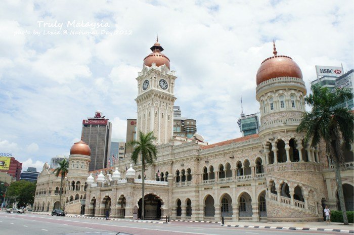 Bangunan sultan abdul samad