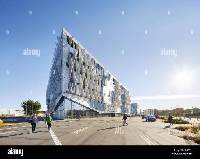 Building earthquake triangle pyramid transamerica earthquakes architecture shape structures resistant house shapes proof buildings famous skyscraper withstand earth structure seismic
