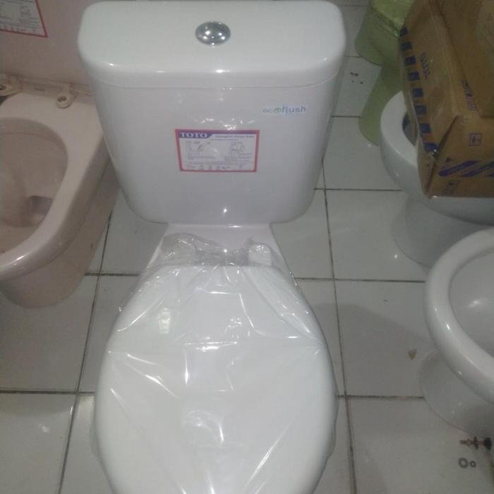 Harga closet duduk toto di depo bangunan 2021