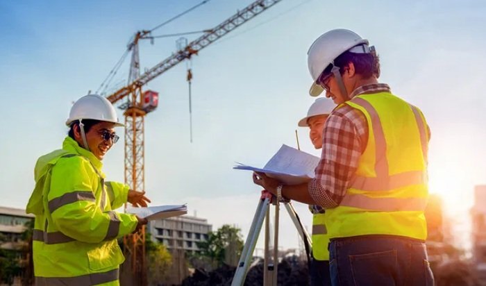 Construction labor shortage employment stock workers site contractors general protracted hampering severely growth concrete business america