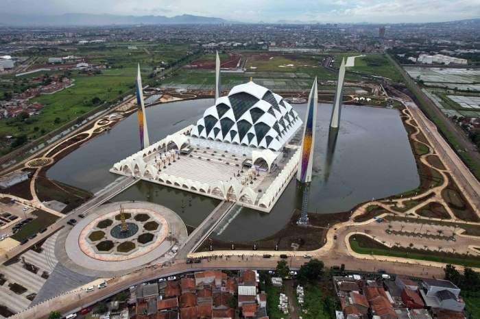 Bangunan hasil karya ridwan kamil