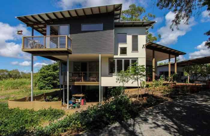 Desain rumah panggung modern minimalis