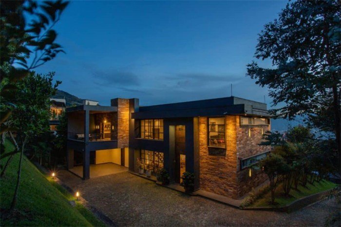 Desain rumah atap miring kiri kanan